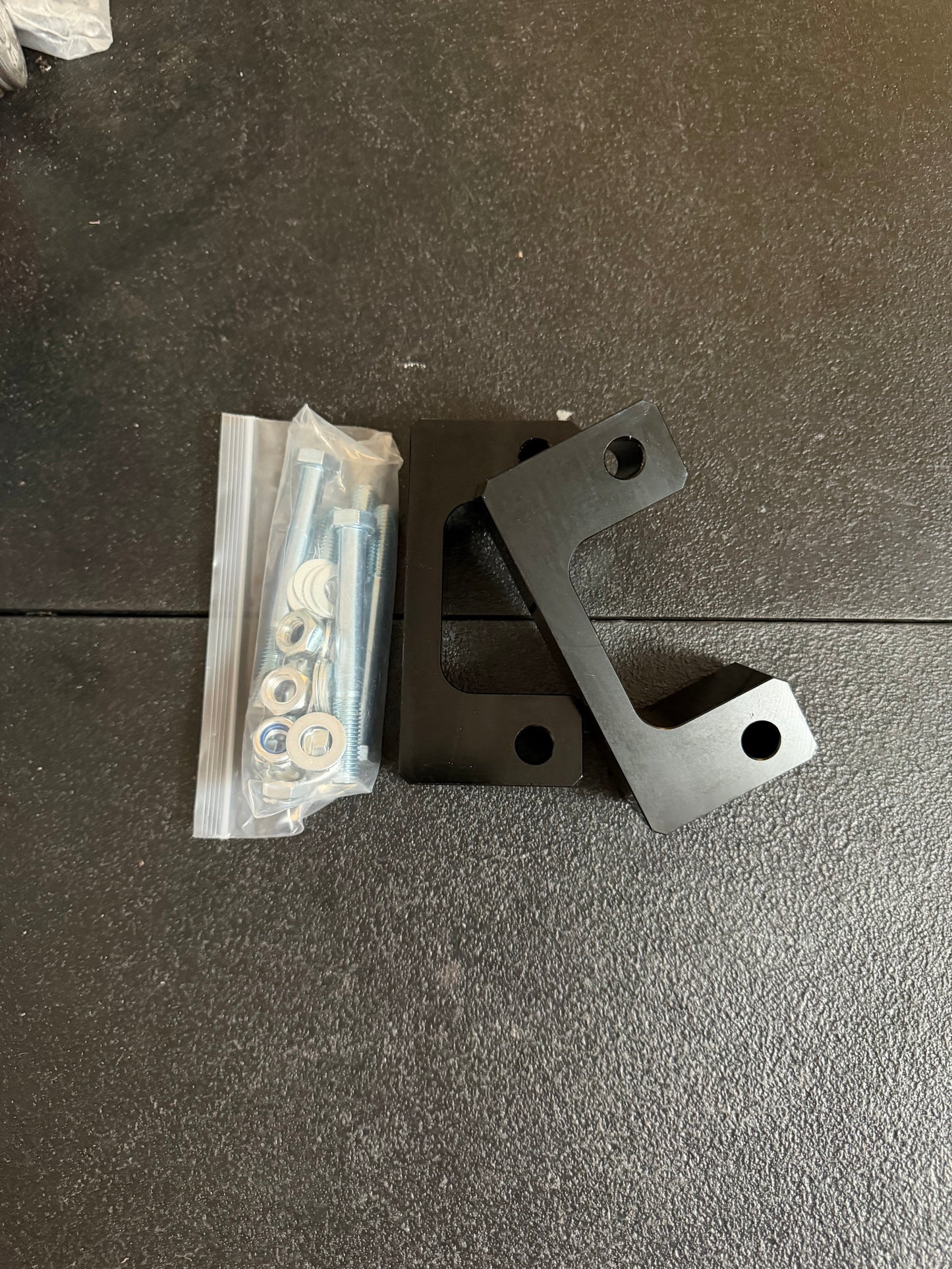 07-25 GM 1500 2.5in lower leveling kit