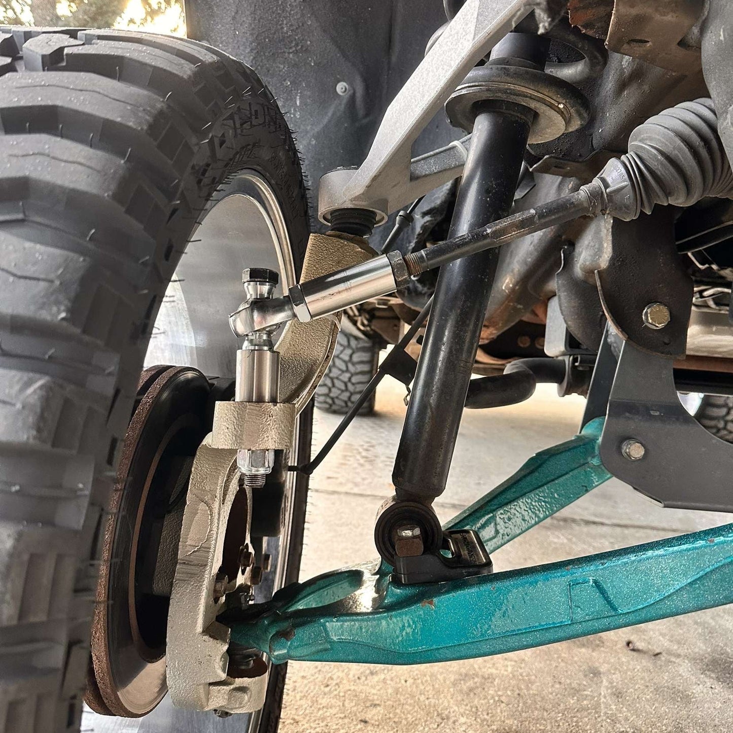 07-26 GM 1500 Heim Joint Outer Tie Rods
