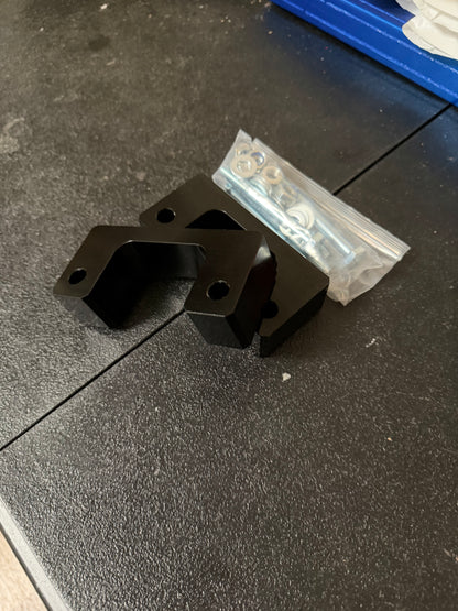 07-25 GM 1500 2.5in lower leveling kit