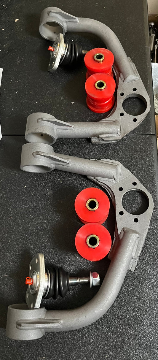 04-26 F150 High Strength Bolt in Upper Control Arms